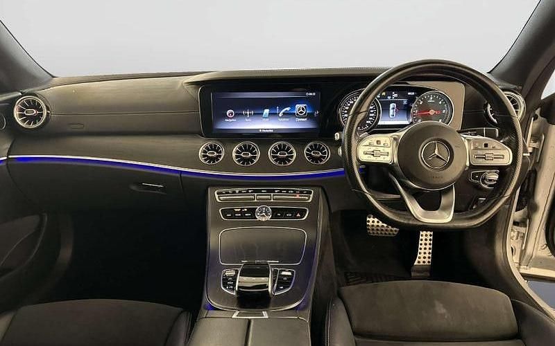 Gebraucht Mercedes E220 AMG Line Premium 194 PS (142 kW) 2020 Coupé