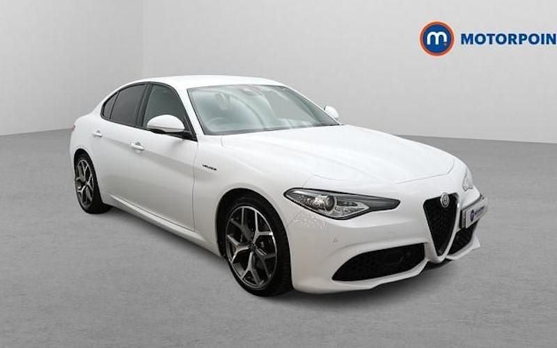 Used Alfa Romeo Giulia Veloce 280 HP (205 kW) 2021 White Sedan