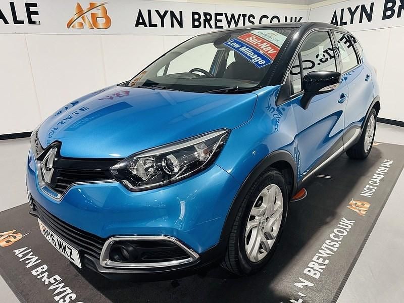 Tahoe blue with diamond black roof Used 2016 Renault Captur Dynamique SUV | £6,499 (Fair price) - Image 1/4