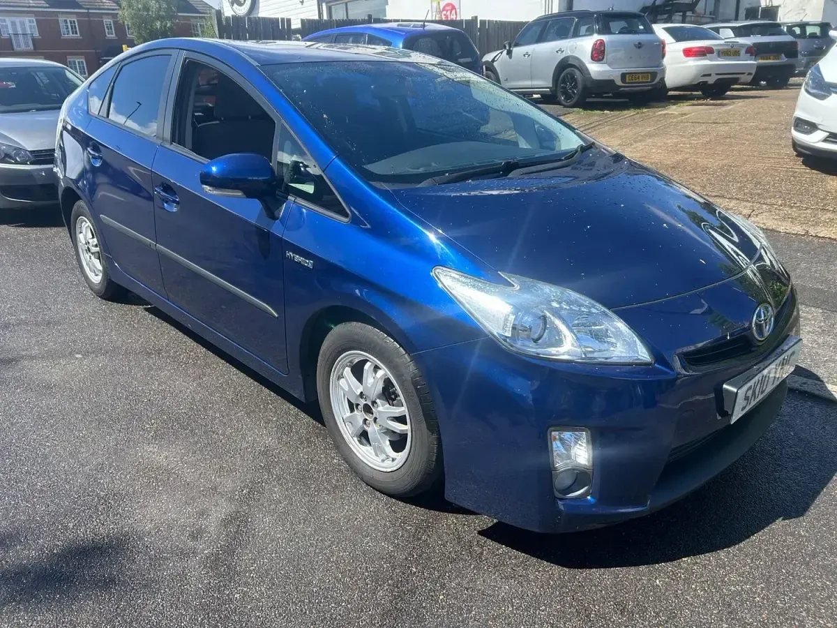 Used Toyota Prius T3 136 HP (100 kW) 2010 Blue Hatchback