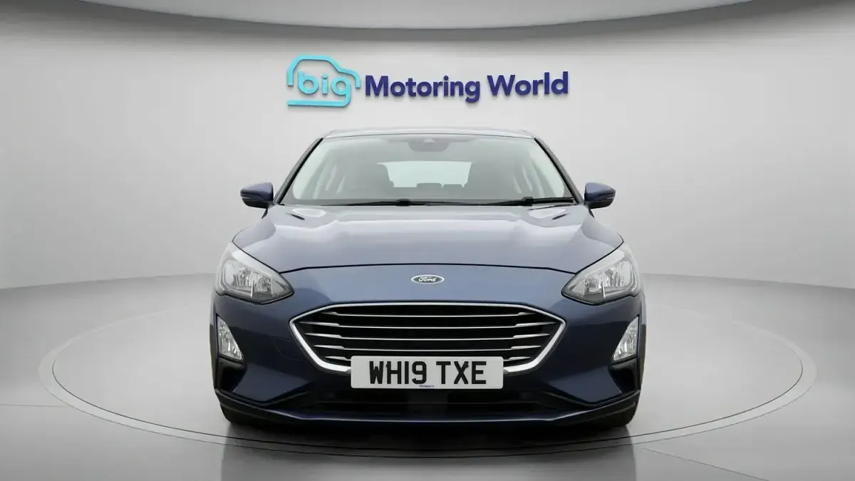 Used Ford Focus Titanium 125 HP (91 kW) 2019 Blue Hatchback
