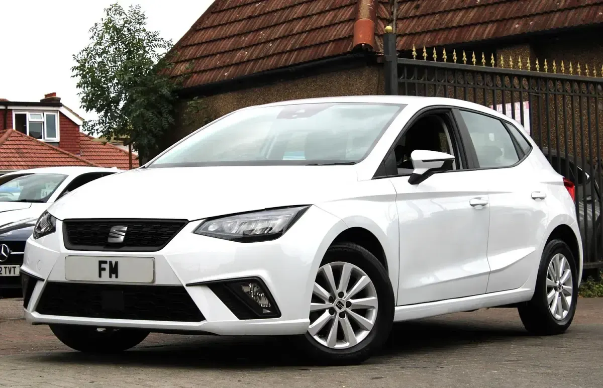 Used Seat Ibiza SE 93 HP (68 kW) 2024 White Hatchback
