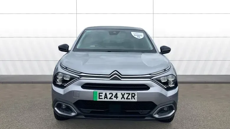 Usado Citroën e-C4 Shine 100 kW (136 CV) 2024 Gris Berlina