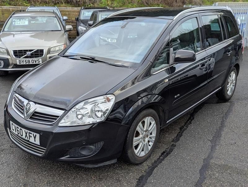 Second-hand Vauxhall Zafira Elite 110 CP (80 kW) 2010 Negru Monovolum