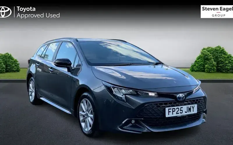 Used Toyota Corolla 140 HP (102 kW) 2025 Estate