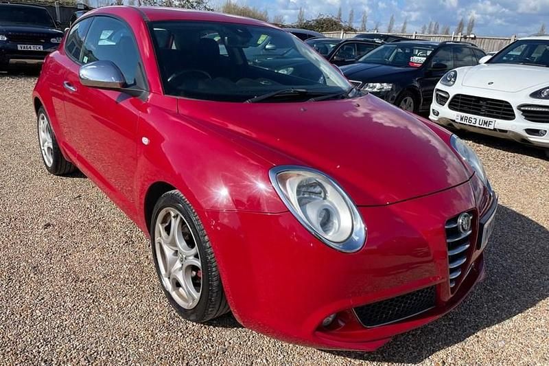 Used Alfa Romeo MiTo Distinctive 135 HP (99 kW) 2012 Red Hatchback
