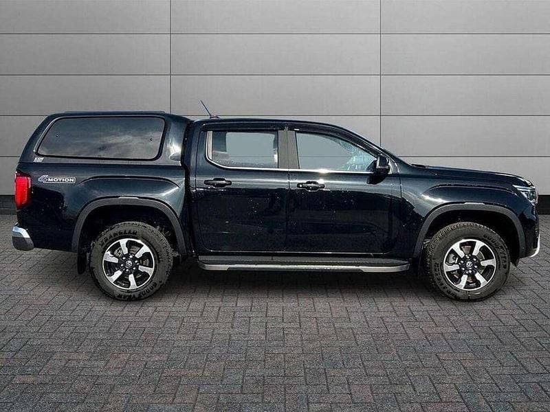 Begagnad VW Amarok Style 2023 Svart Pickup