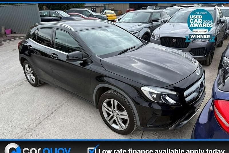 Black Used 2015 Mercedes GLA200 SUV | £7,995 (Good price) - Image 1/1