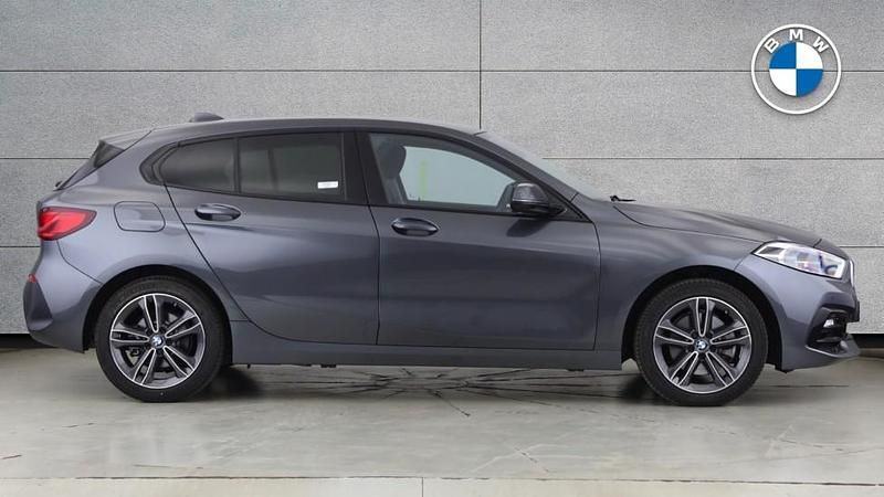 Used BMW 118 Sport Line 138 HP (101 kW) 2019 Grey Hatchback