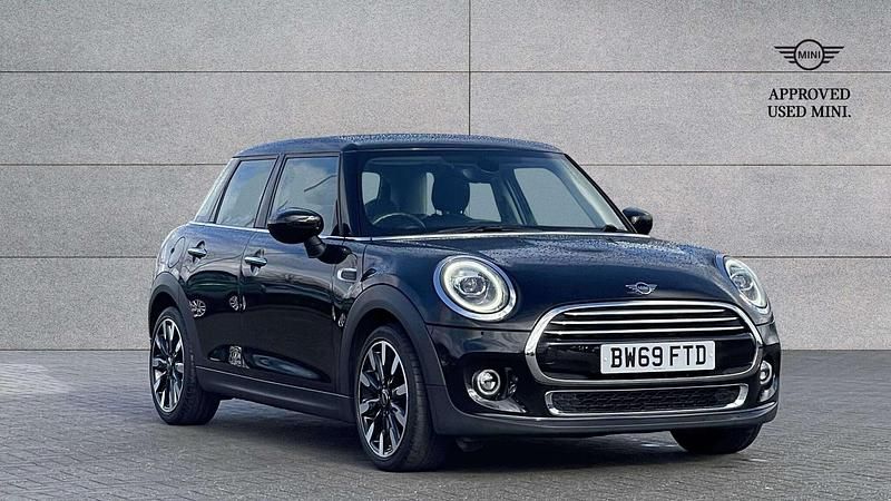 Used Mini Cooper Exclusive 134 HP (98 kW) 2019 Black Hatchback