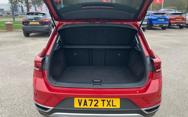 Begagnad VW T-Roc Style 110 HK (80 kW) 2024 SUV