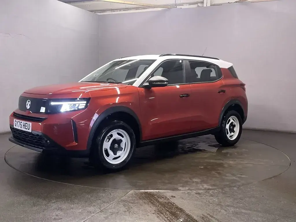 New Vauxhall Frontera Design Edition 83 kW (113 HP) 2025 Orange SUV