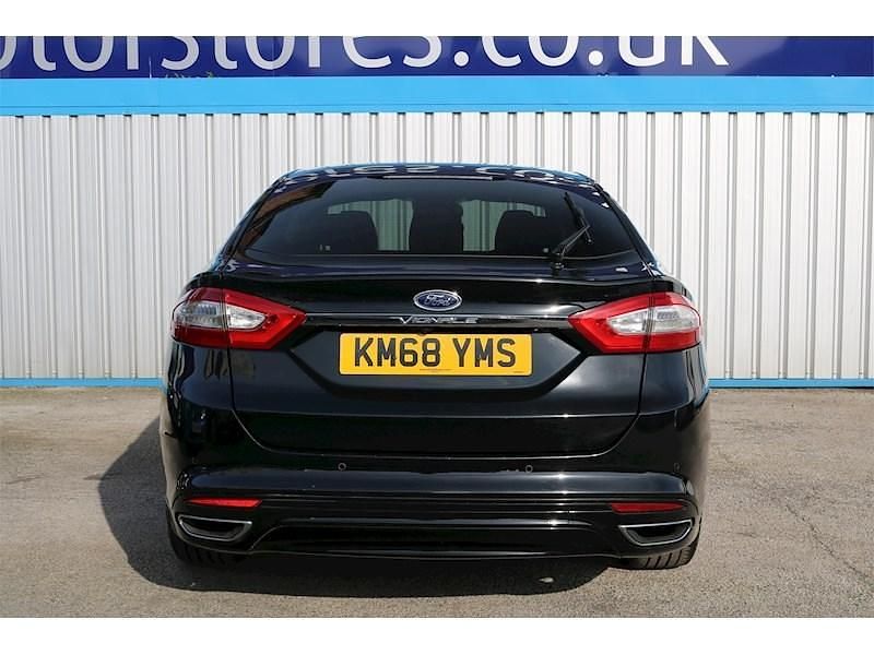 Used Ford Mondeo Vignale 180 HP (132 kW) 2018 Black Hatchback