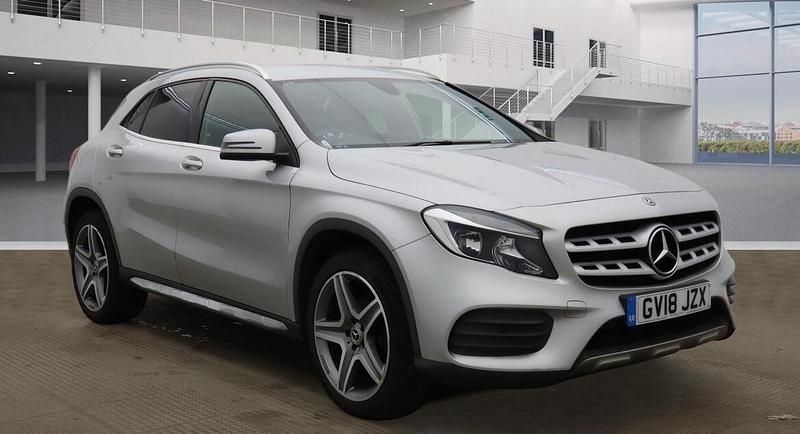 Used Mercedes GLA200 AMG line 136 HP (100 kW) 2018 Silver SUV