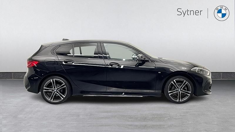 Used BMW 118 M Sport 134 HP (98 kW) 2021 Black Hatchback