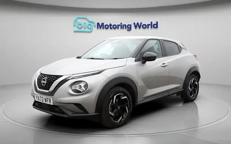 Używany Nissan Juke N-Connecta 114 KM (83 kW) 2023 Srebrny SUV