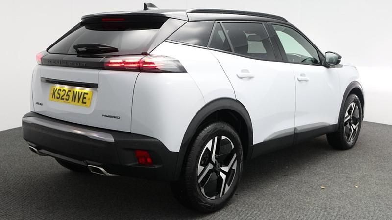 Used Peugeot 2008 GT 134 HP (98 kW) 2025 White SUV