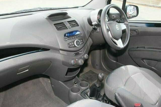 Used Chevrolet Spark 2011 Hatchback