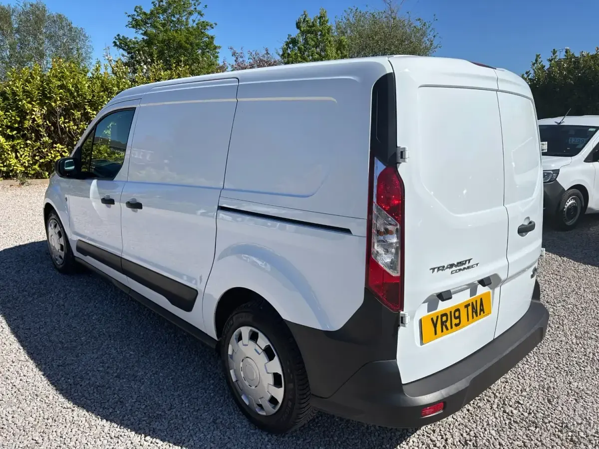 Używany Ford Transit Connect 75 KM (55 kW) 2019 Biały Minivan