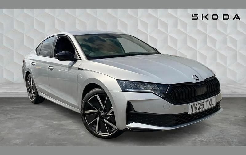 Silver Used 2025 Skoda Octavia SportLine Hatchback | £27,500 - Image 1/4