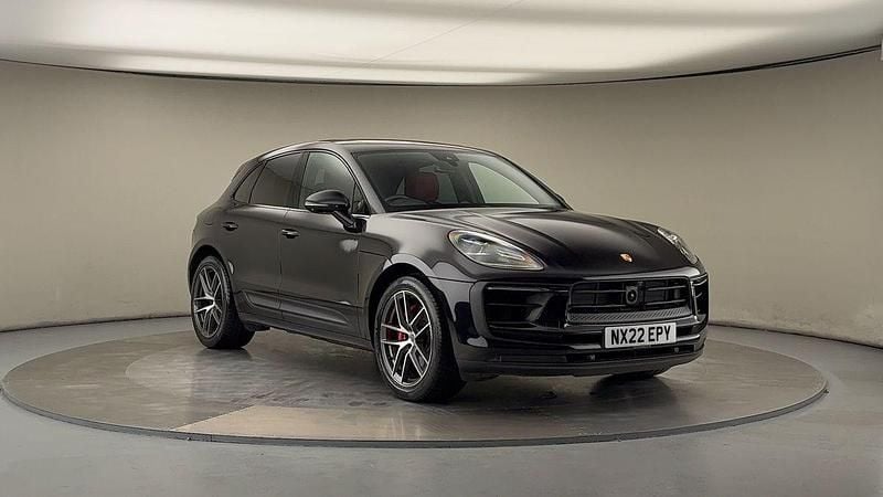 Black Used 2022 Porsche Macan SUV | £53,700 (Good price) - Image 1/4