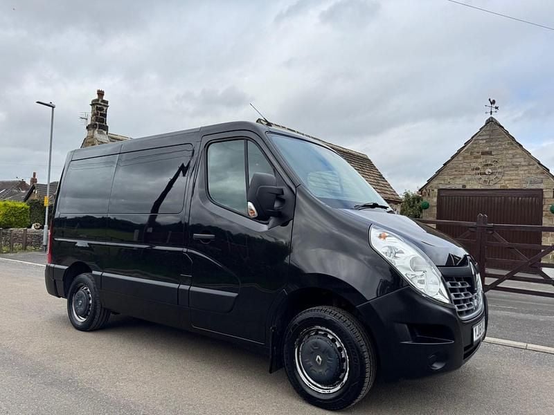 Black Used 2018 Renault Master Business Van | £10,990 (Fair price) - Image 1/4