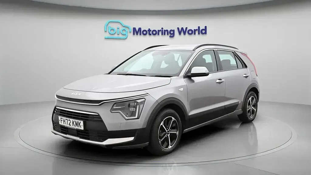 Używany Kia Niro 139 KM (102 kW) 2023 Szary SUV