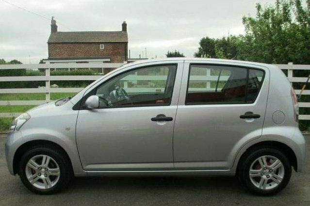 Used Daihatsu Sirion 68 HP (50 kW) 2005 Hatchback