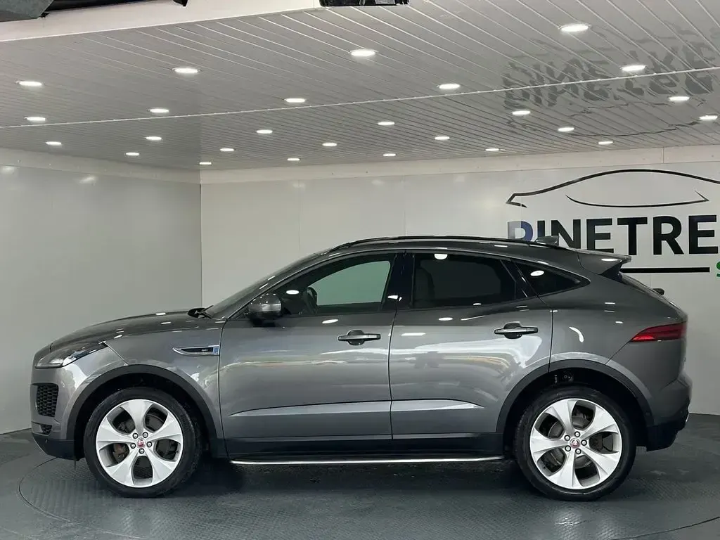 Used Jaguar E-Pace SE 180 HP (132 kW) 2018 Grey SUV