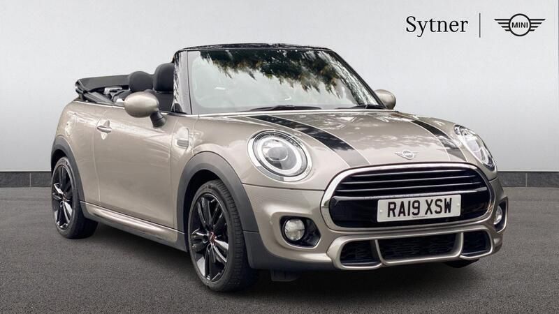 Silver Used 2019 Mini Cooper Sport Hatchback | £17,250 (A bit pricey) - Image 1/4