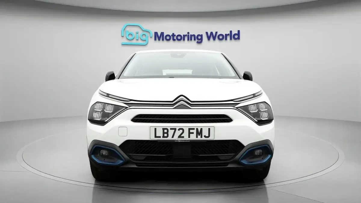 Used Citroën e-C4 100 kW (136 HP) 2023 White Hatchback