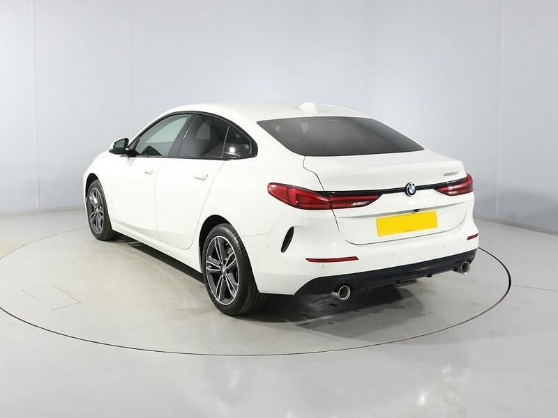 Used BMW 220 Sport Line 190 HP (139 kW) 2021 White Coupe