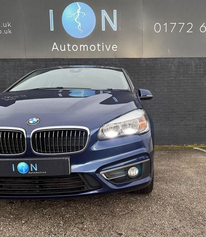 Used BMW 216 Luxury Line 116 HP (85 kW) 2015 Blue Estate