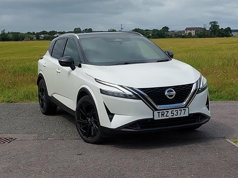 White Used 2022 Nissan Qashqai Tekna+ SUV | £23,998 (Expensive) - Image 1/4