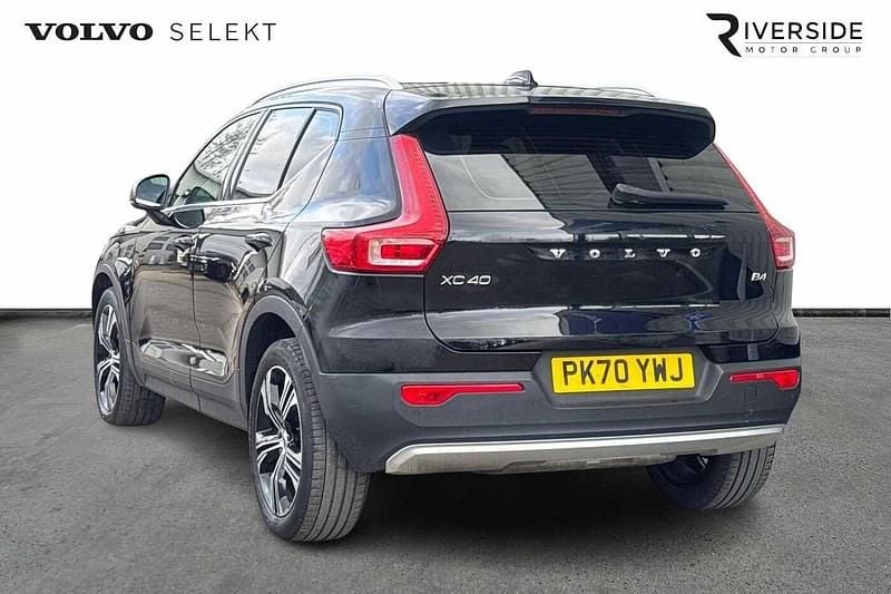 Used Volvo XC40 Inscription 197 HP (144 kW) 2021 Black SUV