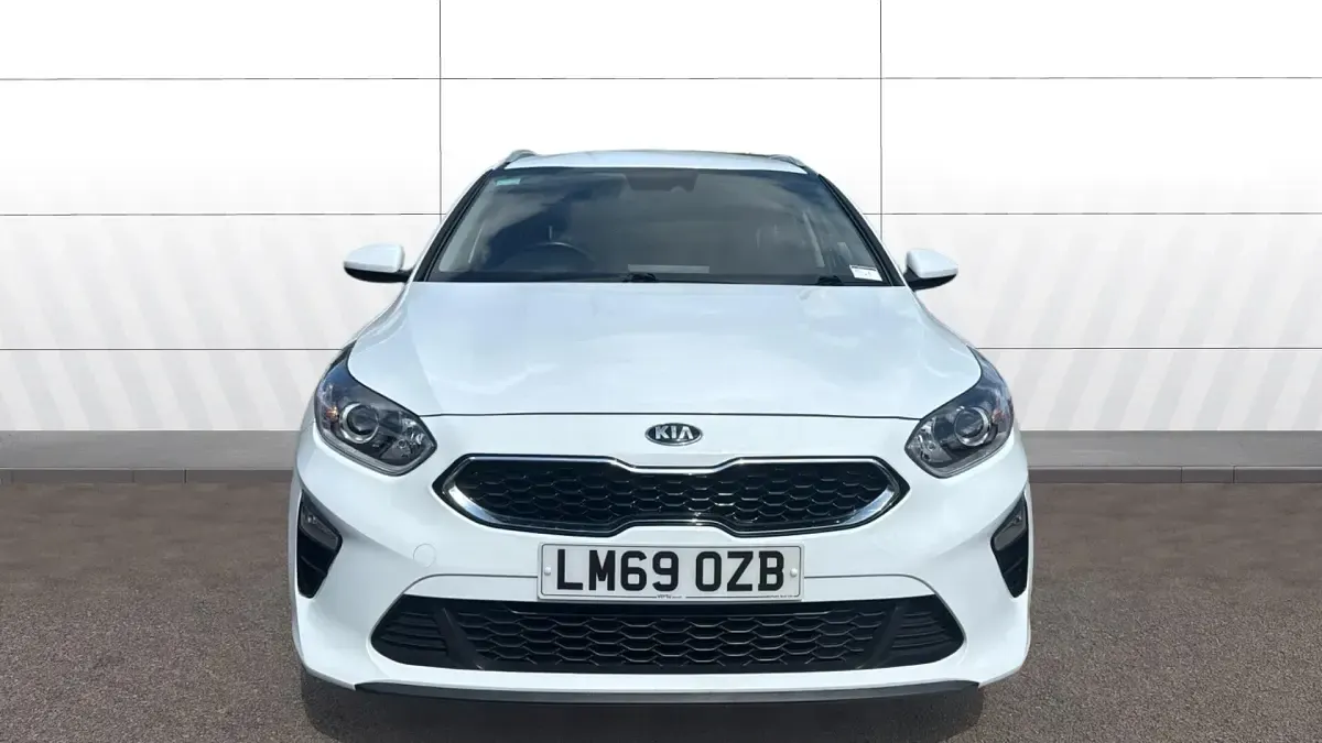 Usado Kia Ceed 118 HP (86 kW) 2011 Citadino