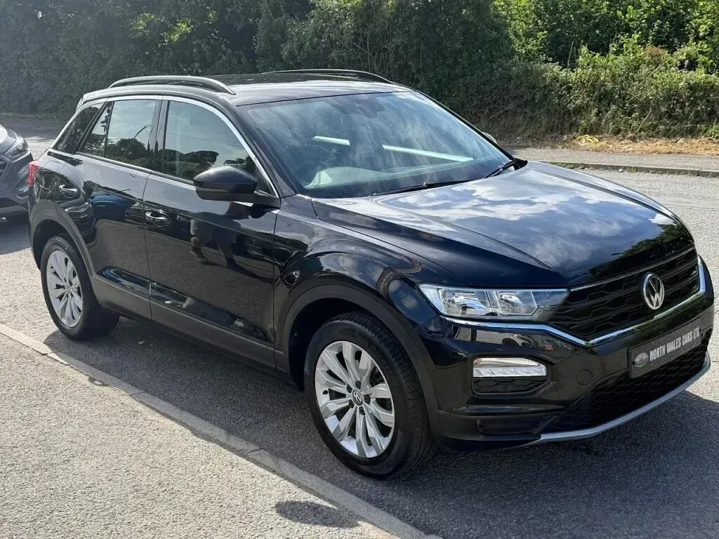 Used VW T-Roc SE 115 HP (84 kW) 2019 Black SUV