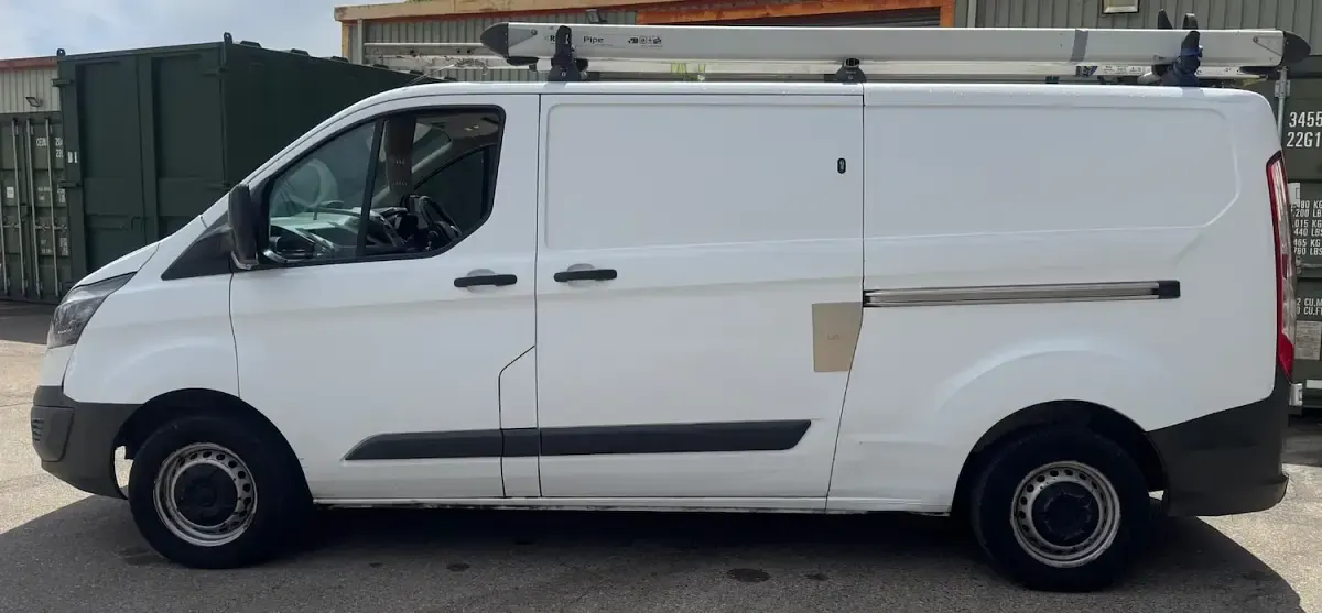 Used Ford Transit Custom 105 HP (77 kW) 2017 White Van