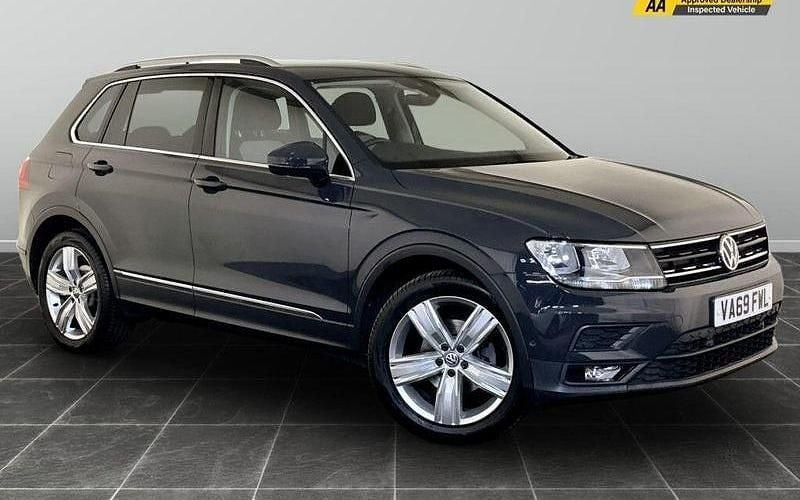Grey Used 2020 VW Tiguan Match SUV | £13,995 (Super price) - Image 1/2
