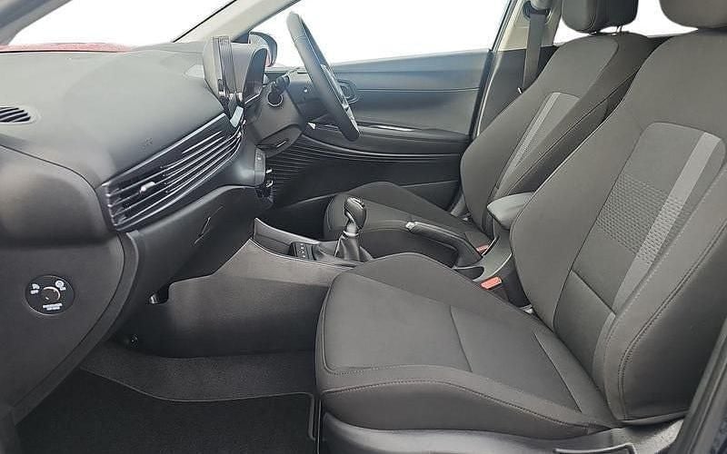 New Hyundai i20 Premium 101 HP (74 kW) 2025 Black Hatchback