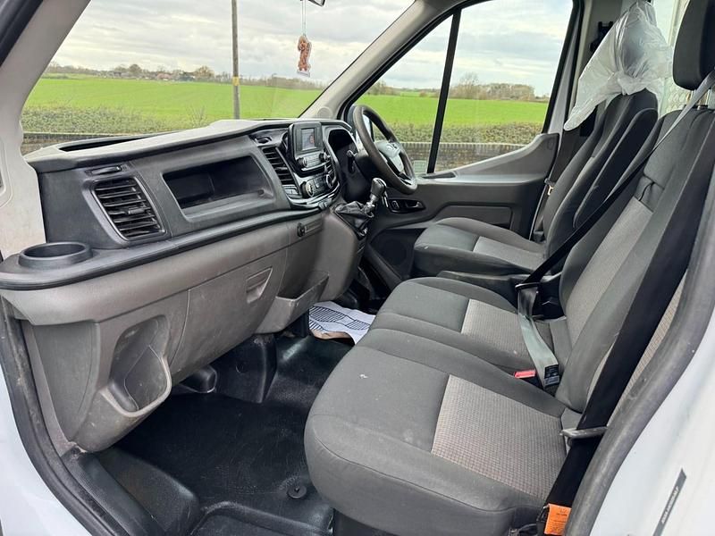 Usado Ford Transit 130 HP (95 kW) 2022 Branco Cabrios