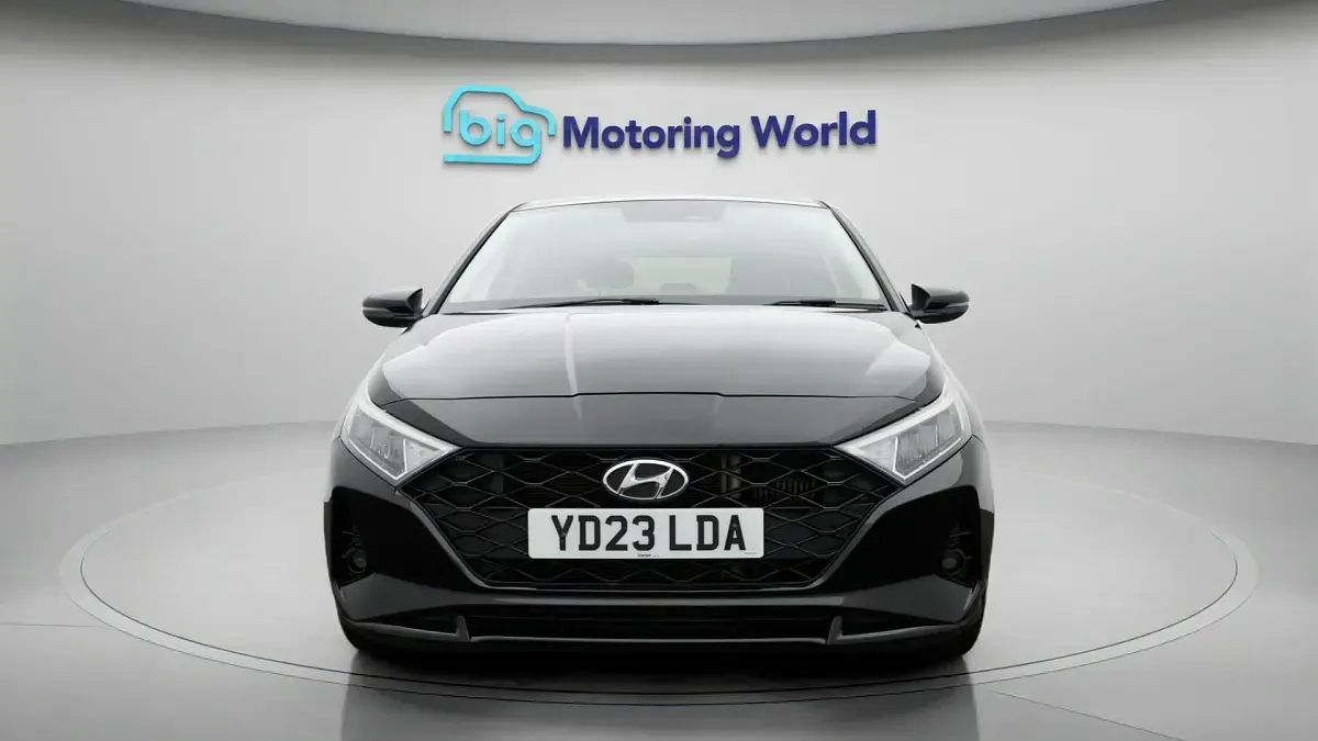 Used Hyundai i20 Premium 101 HP (74 kW) 2023 Black Hatchback