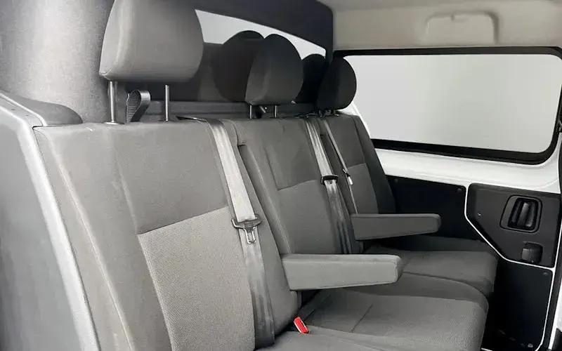 Used Vauxhall Vivaro 145 HP (106 kW) 2024 White MPV