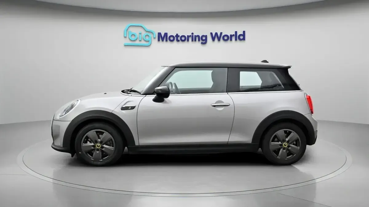 Used Mini Cooper S Hatch 135 kW (184 HP) 2023 Silver Hatchback