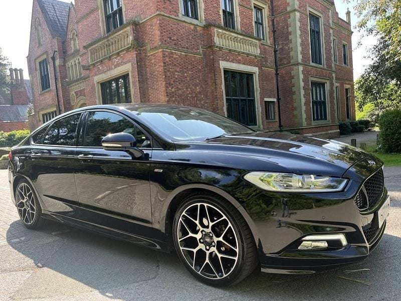 Black Used 2018 Ford Mondeo ST-Line Hatchback | £8,500 (Fair price) - Image 1/4
