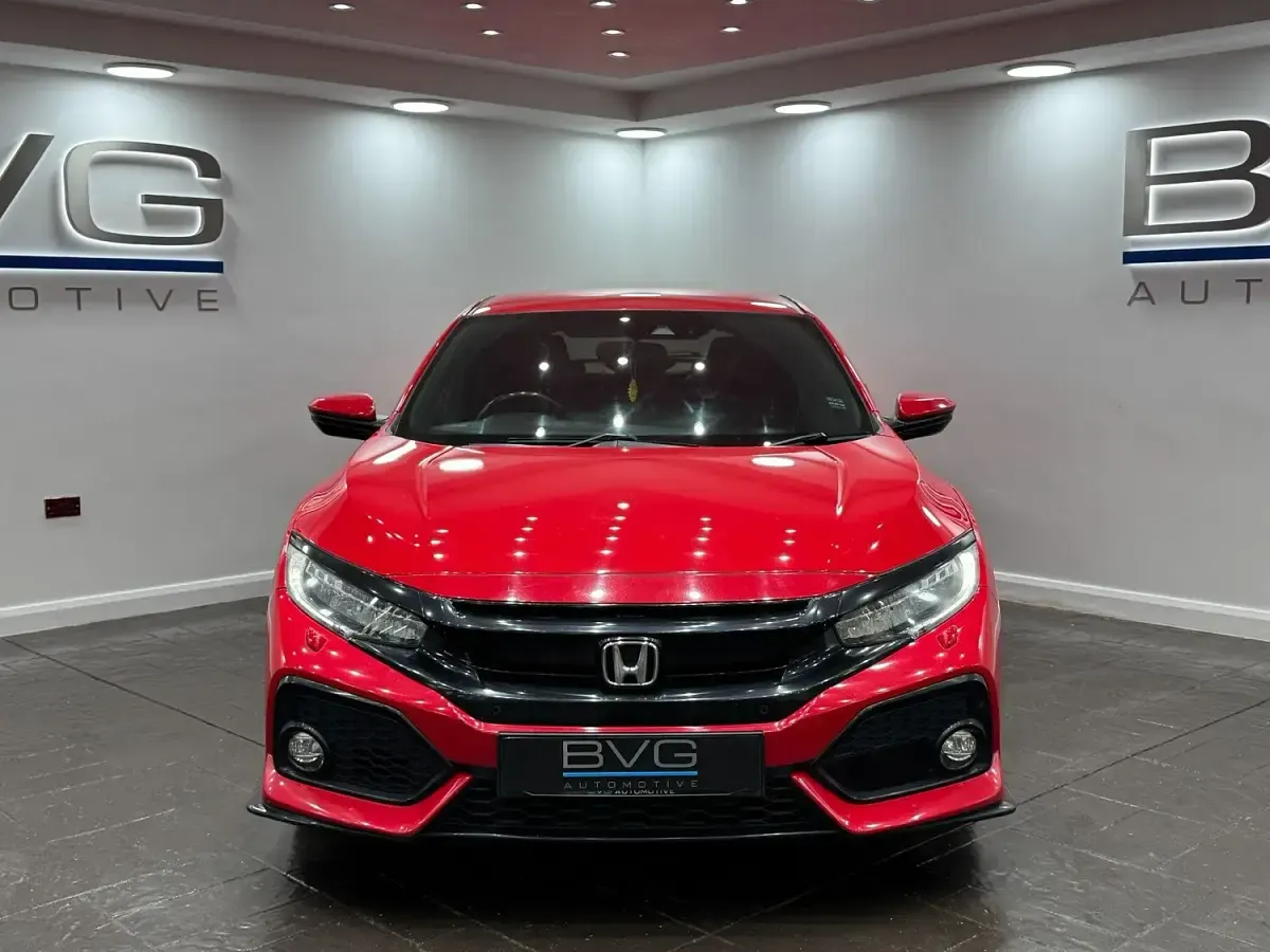 Used Honda Civic Sport 182 HP (133 kW) 2017 Red Hatchback