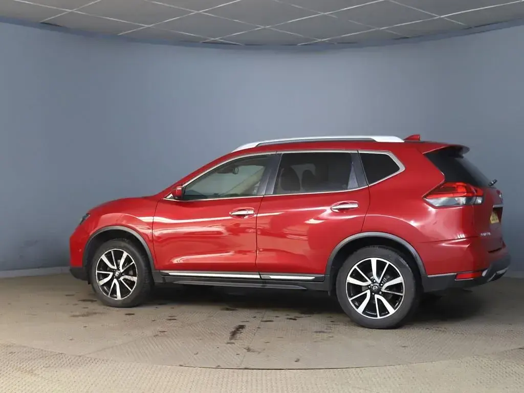 Used Nissan X-Trail S 130 HP (95 kW) 2018 Red SUV