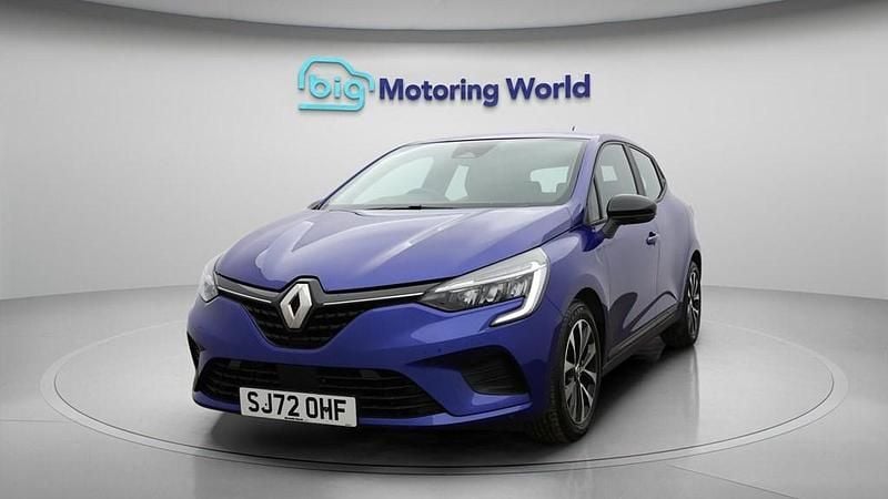Used Renault Clio V Evolution 90 HP (66 kW) 2023 Blue Hatchback
