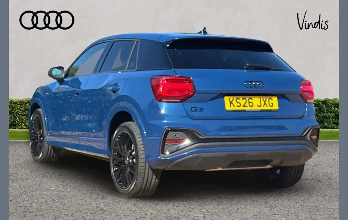 Used Audi Q2 Black Edition 147 HP (108 kW) 2026 Blue SUV