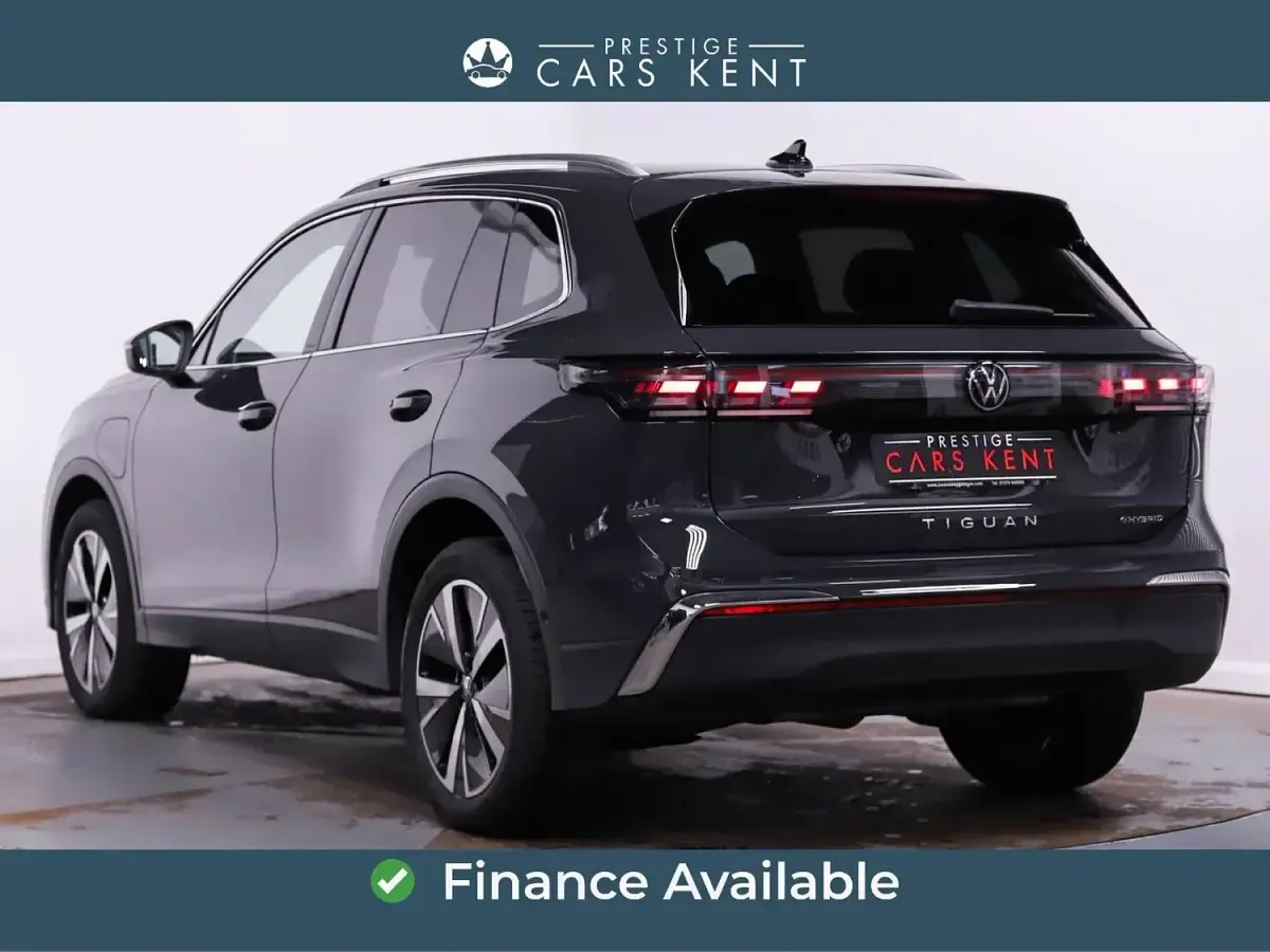 Używany VW Tiguan Elegance 2024 Szary SUV